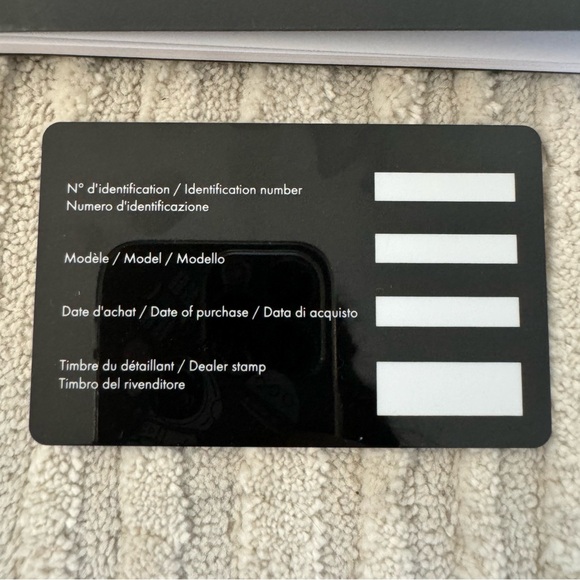 Authentic Chanel Booklet & Certification Card clean - Picture 4 of 14